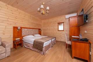 Мини-отель Загородный отельный комплекс Бреч Resort&Spa Gurinovka Staraya Улучшенный двухместный номер Делюкс с 1 кроватью или 2 отдельными кроватями-4